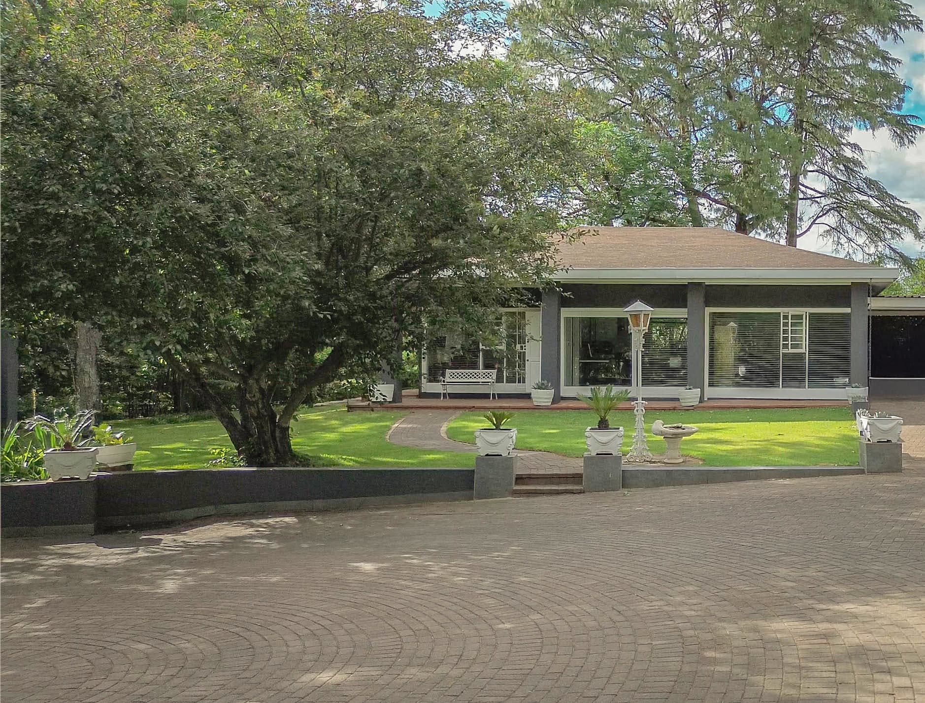 Garden Cottage in its private garden