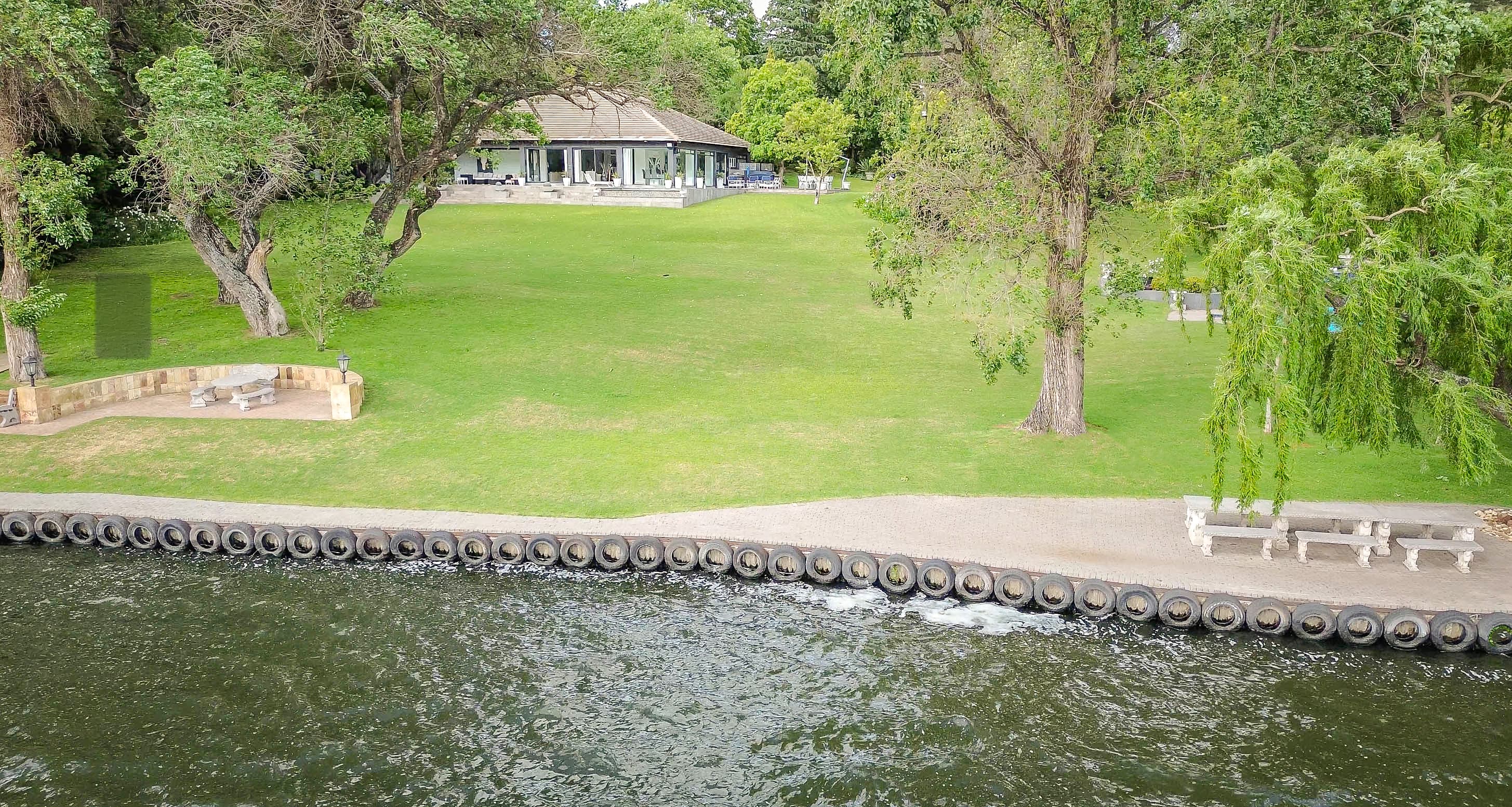 Luxury Villa exterior at Cloudrift