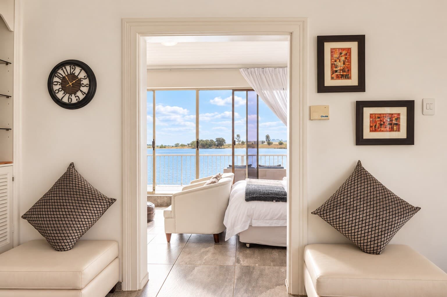 Boathouse Bungalow - photo 10